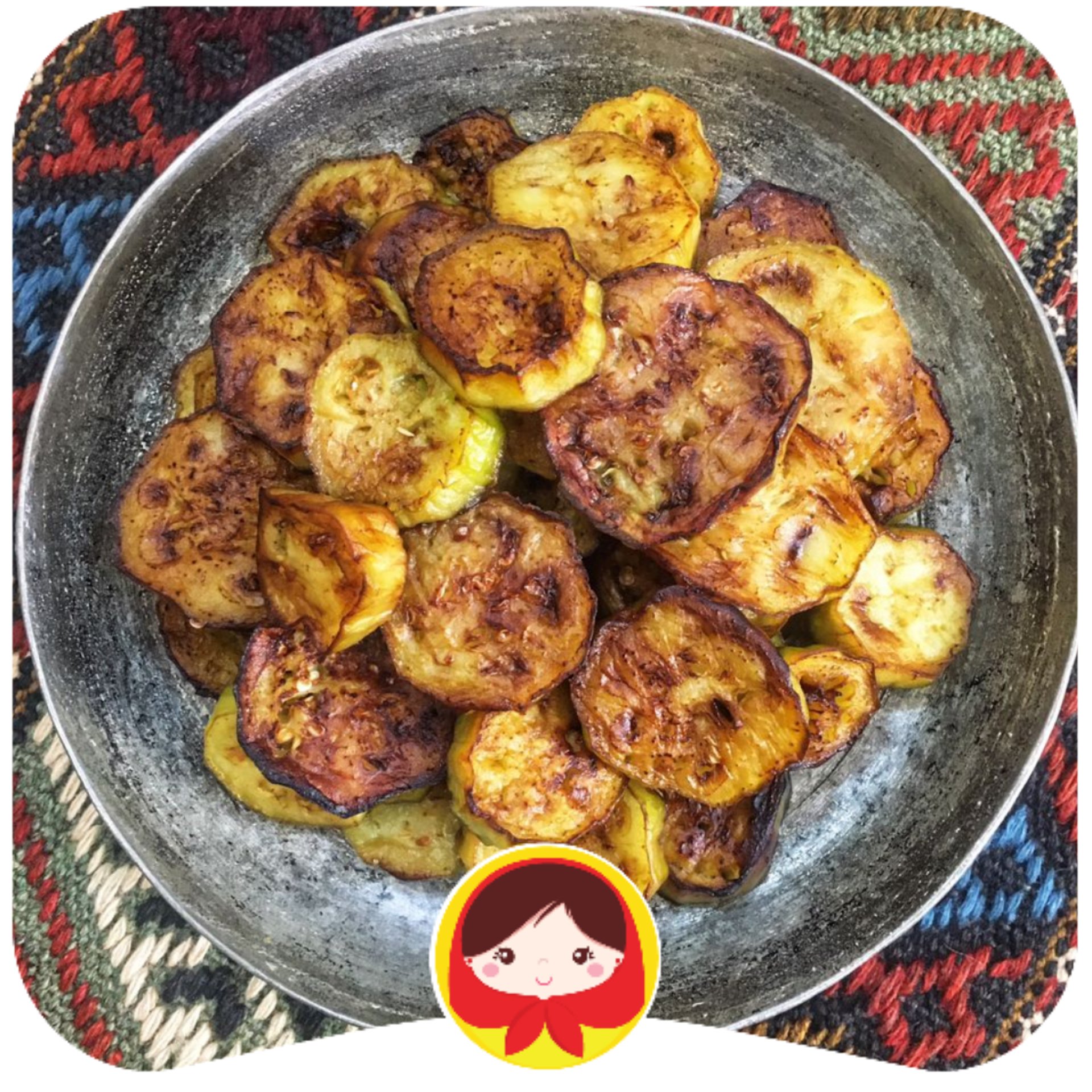 بادمجان سرخ شده ورقه  ای  900 گرمی  در ظرف در دار 