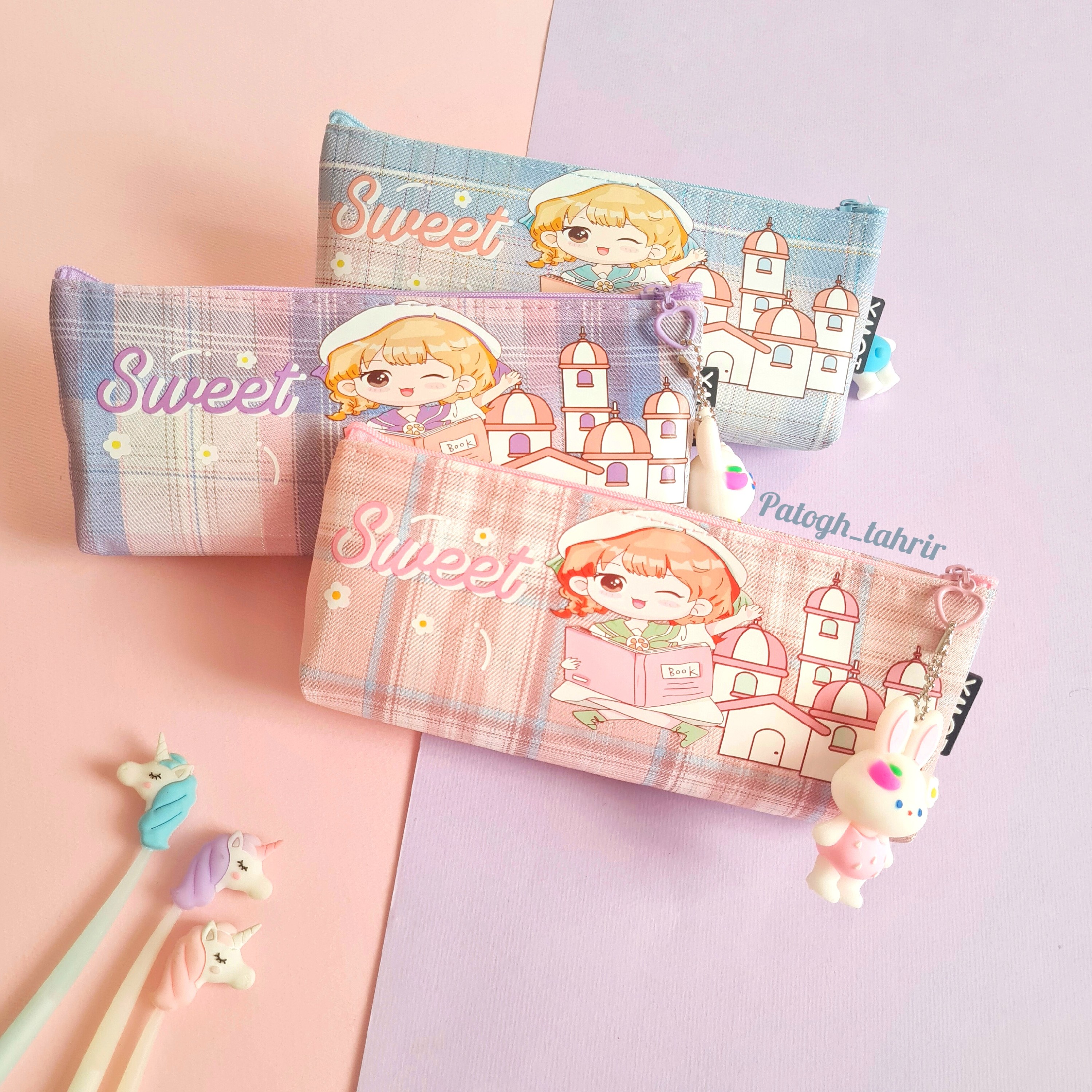 جامدادی تک زیپ قابل شست و شو طرح دختر  با آویز سیلیکونی 