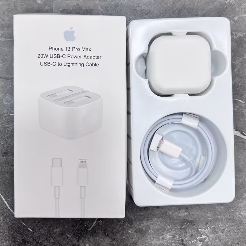 شارژر دیواری ( کلگی همراه کابل) اصلی آیفون