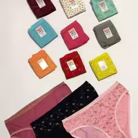شورت زنانه برند mrb طرح طلاکوب