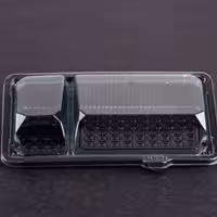 ظرف یکبار مصرف مدل الماس 3 خانه  با درب (بسته 100 عددی)