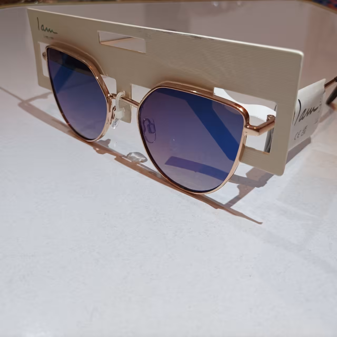 عینک آفتابی کد 147 عینک uv400 عینک آفتابی برند اروپایی مدوپوشاک اکسسوری زیور آلات عینک ارزان عینک زنانه عینک مردانه عینک