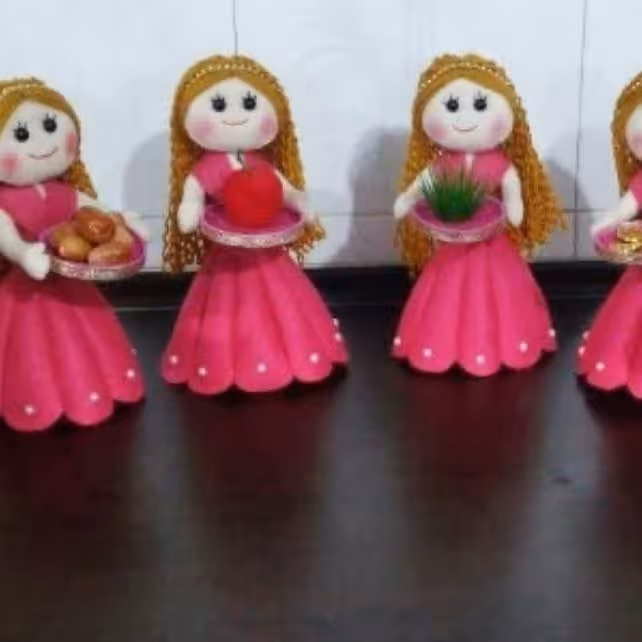 عروسک های گل دختری ویژه ی سفره هفت سین، در رنگ های دلخواه