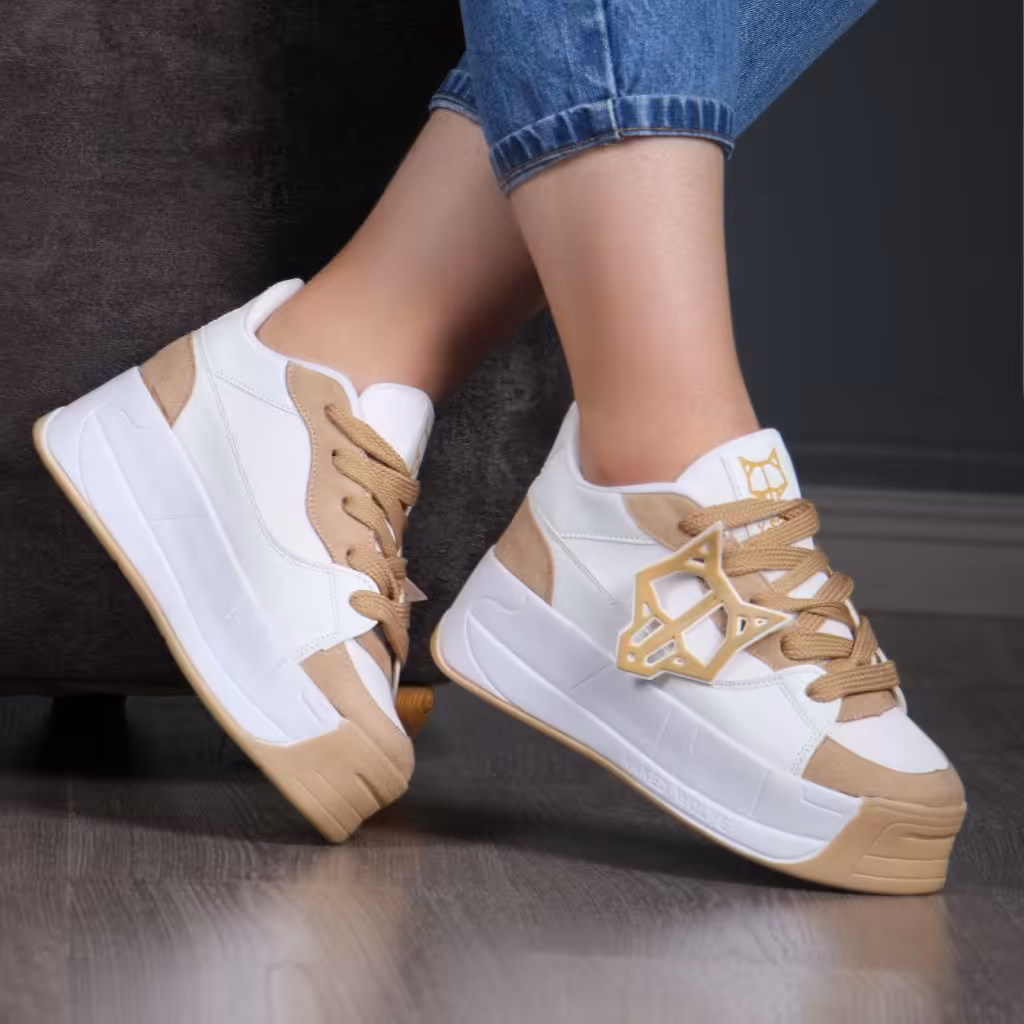 کتونی
کد 272
مدل جدید wolf
رویه ترکیبی فم خارجی و پتینه
قالب استاندارد 
زیره پیو 
سبک و راحت 
کیفیت بی نظیر