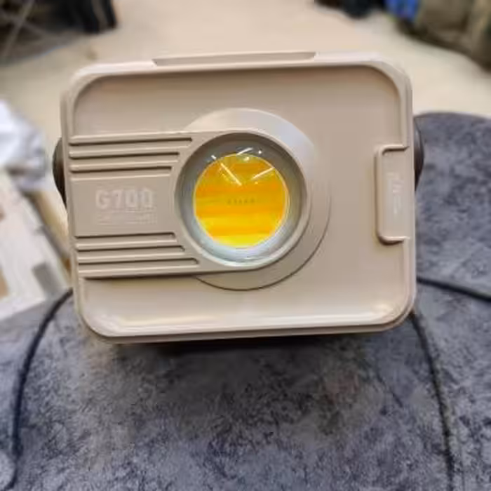 پروژکتور مخصوص کمپینگ مدل g700