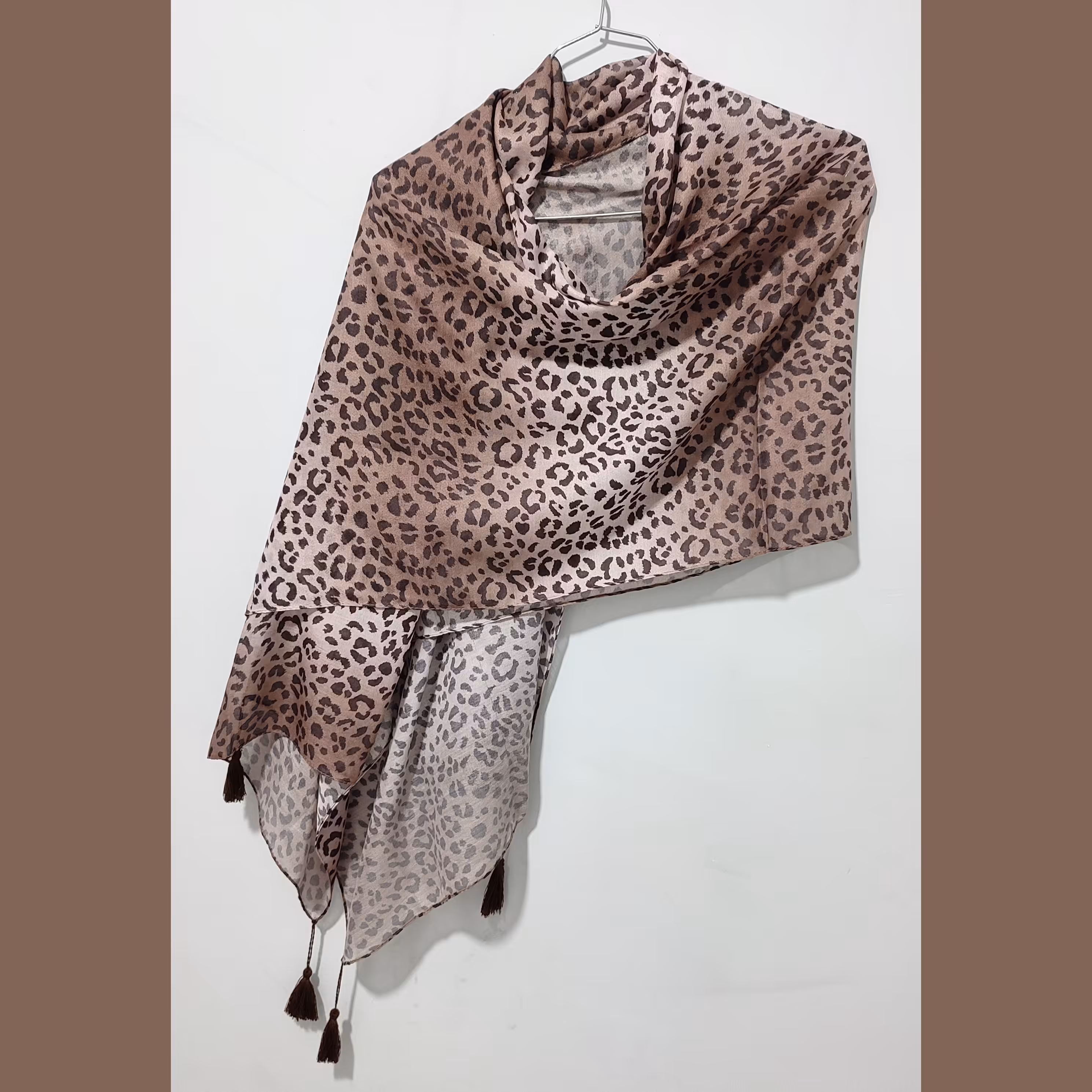 شال پلنگی چهارفصل منگوله دار