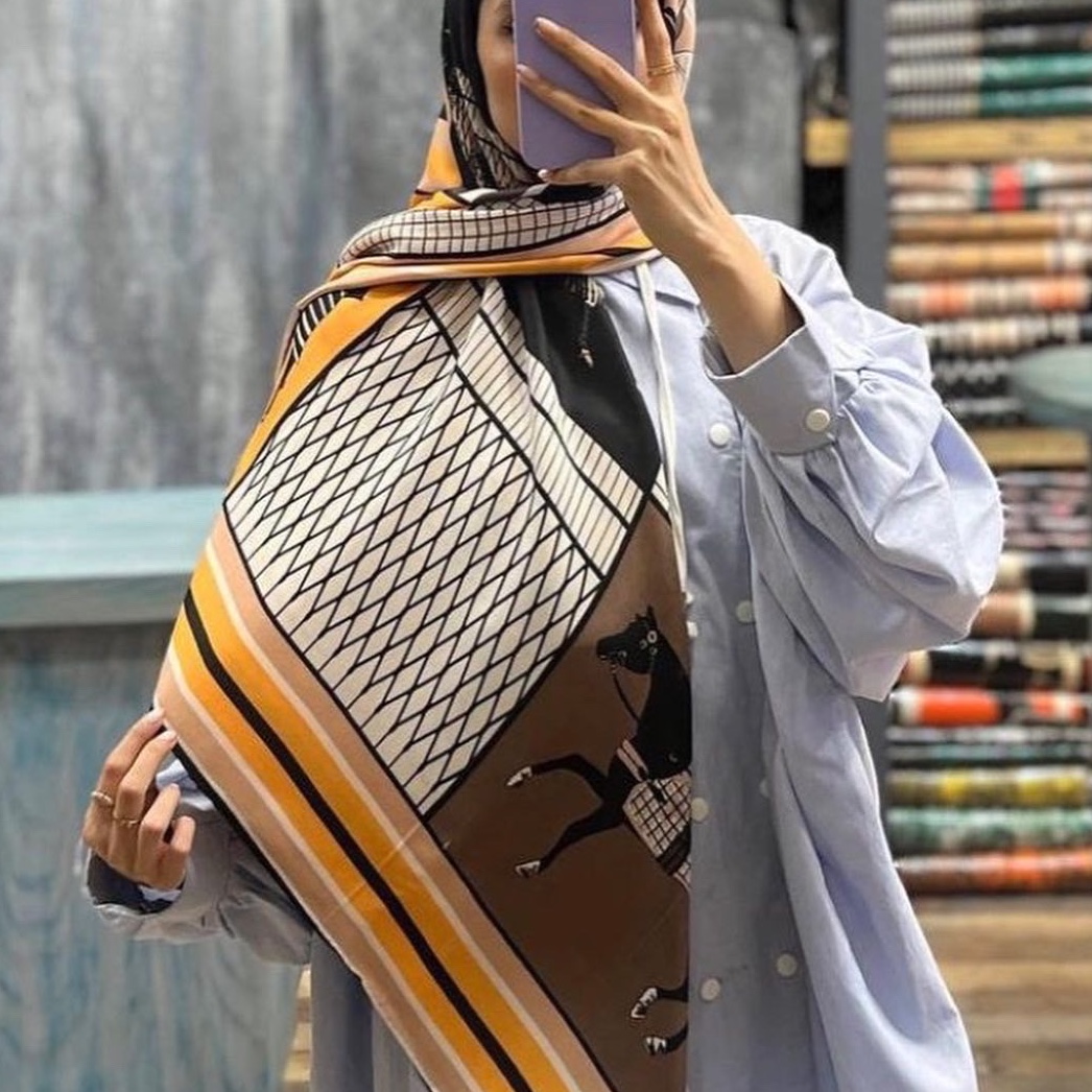روسری طرح هرمس 