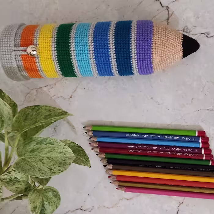 عروسک دست بافت 