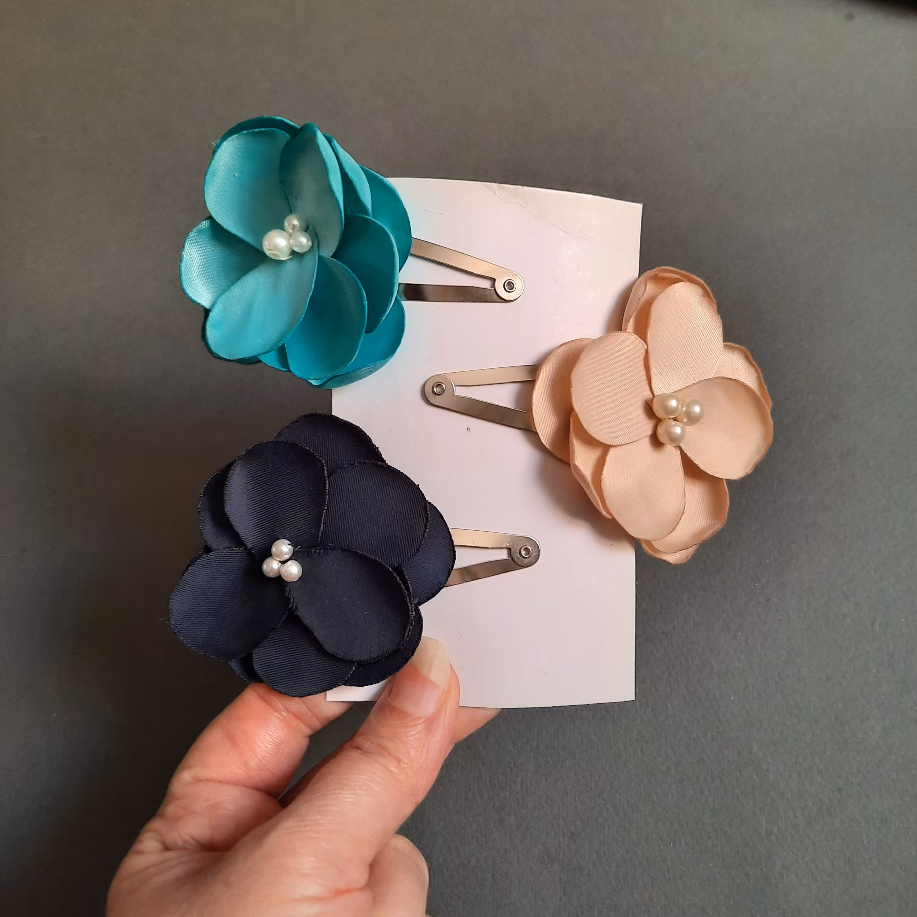 پک هدیه ( سه تایی ) کد 06