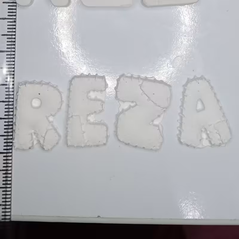 بیس خام حروف وصله دار  مناسب برای تابلو دکوراتیو اتاق کودک و استند های اویز دیواری و اکسسوری ها جنس پودرسنگ هنری