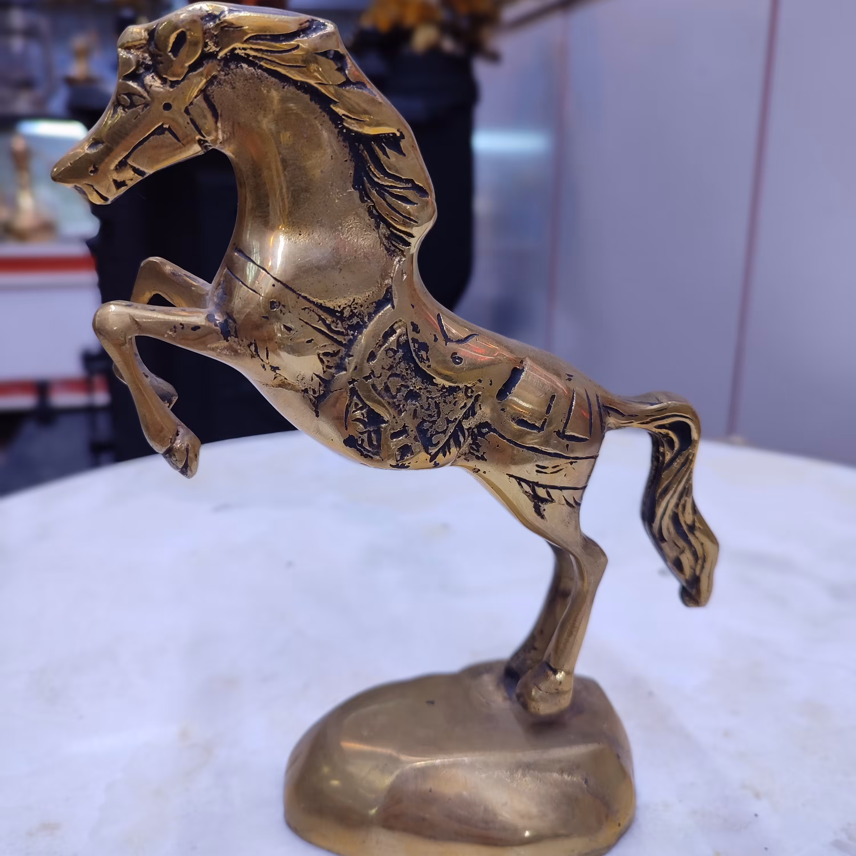 مجسمه اسب برنزی