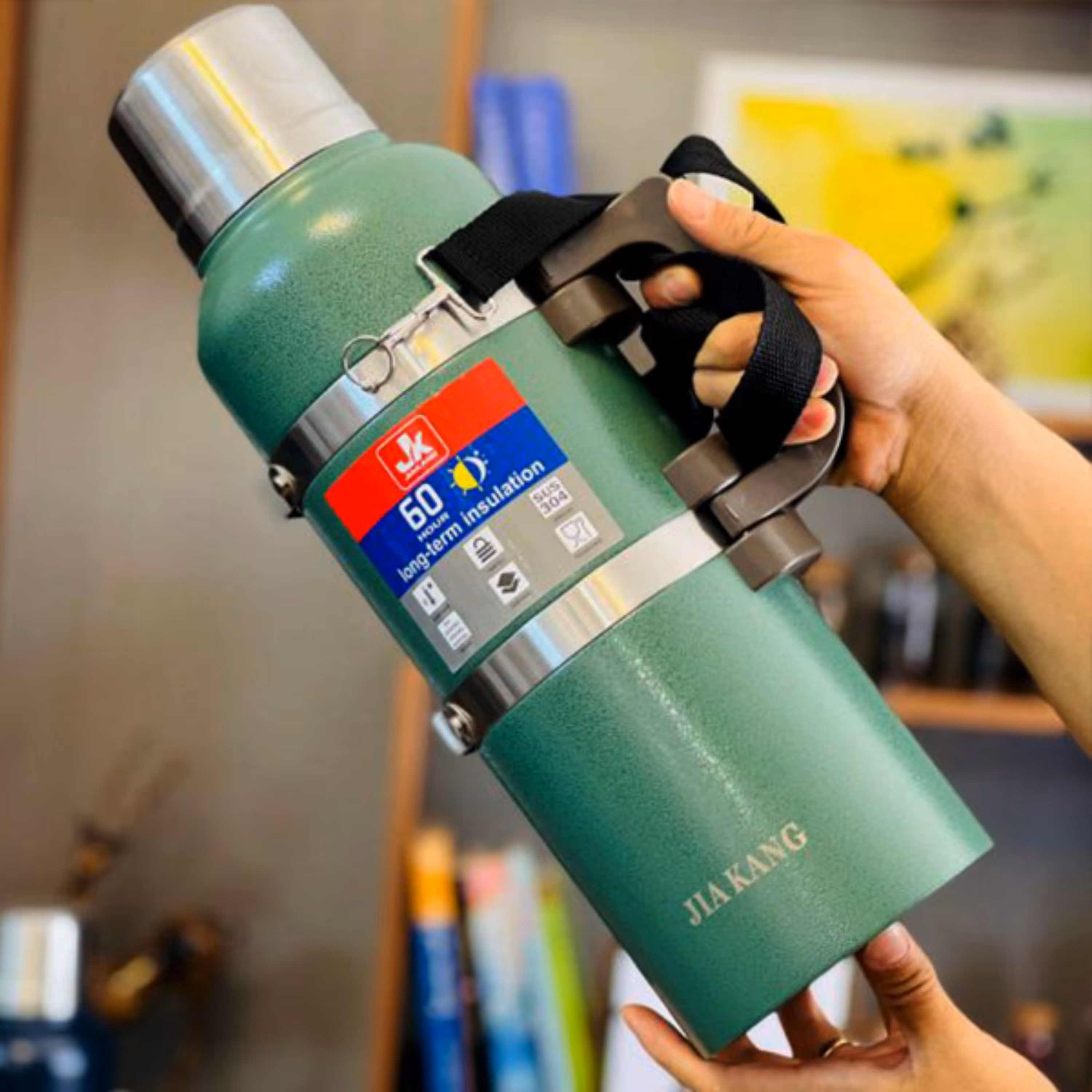 فلاسک کمپینگ جیاکانگ حجم4 لیتر ی سبز مغز پسته ا ی ایده آل برای سفرو کمپینگ و ...