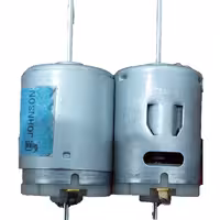 ارمیچر موتور قوی 12ولت موتور مناسب ساخت قایق کنترلی میتوان با یک سه نظام تبدیل به دریل کرد شفتش بلند هست قیمت برای 2عدد