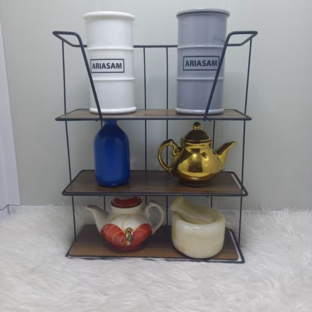 استند نقلی سه طبقه یا مینی استند 3طبقه فلزی کف چوبی در پلاسکو دهقان 