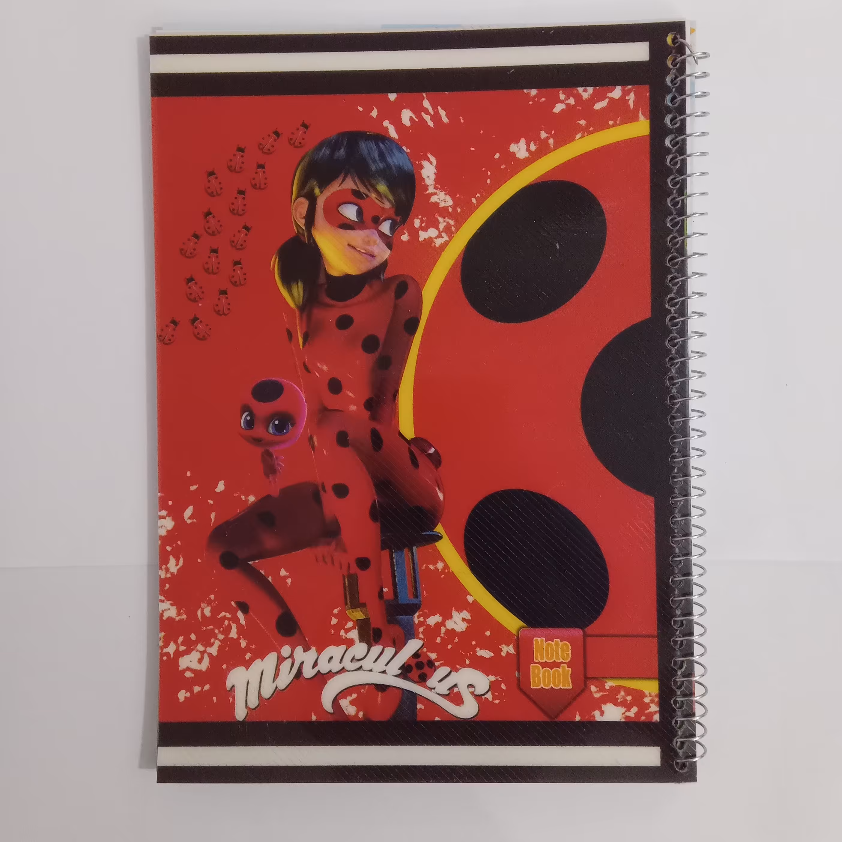 دفتر حاشیه دار دختر کفشدوزکی