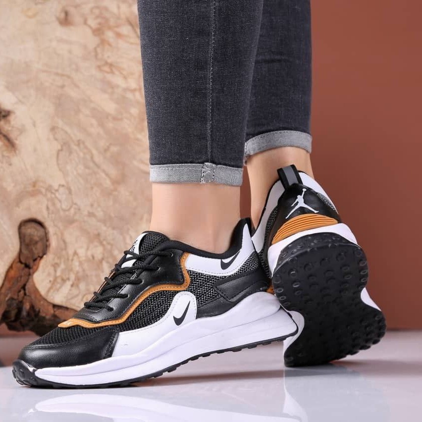 کفش لژدار  زنانه اسپرت  مدل نایک sb