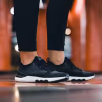 کفش کتانی بندی مردانه ریباک