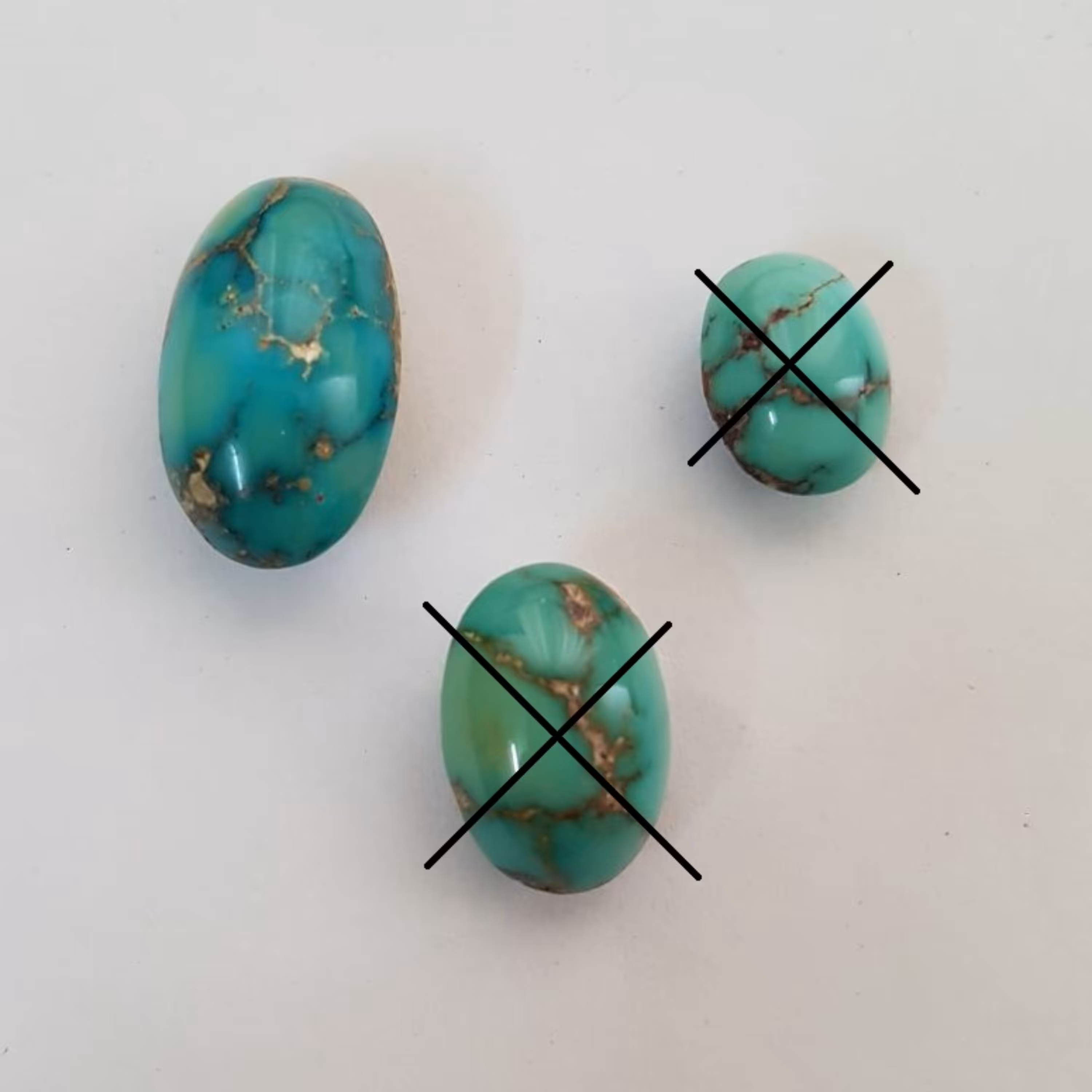 نگین فیروزه نیشابوری اصل سبز رگه طلایی