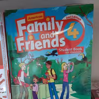 کتاب زبان فامیلی Family 4