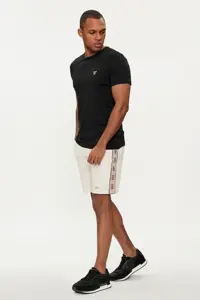 شلوارک و برمودا نود مردانه های مناسب شل فعال میکی Guess