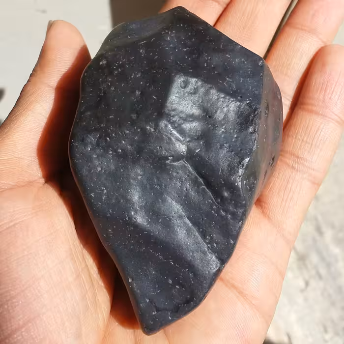 سنگ اونیکس ساب خورده معدنی 100 در 100 طبیعی شاهکار خلقت با قابلیت ساخت چند نگین خاص
کد 9739