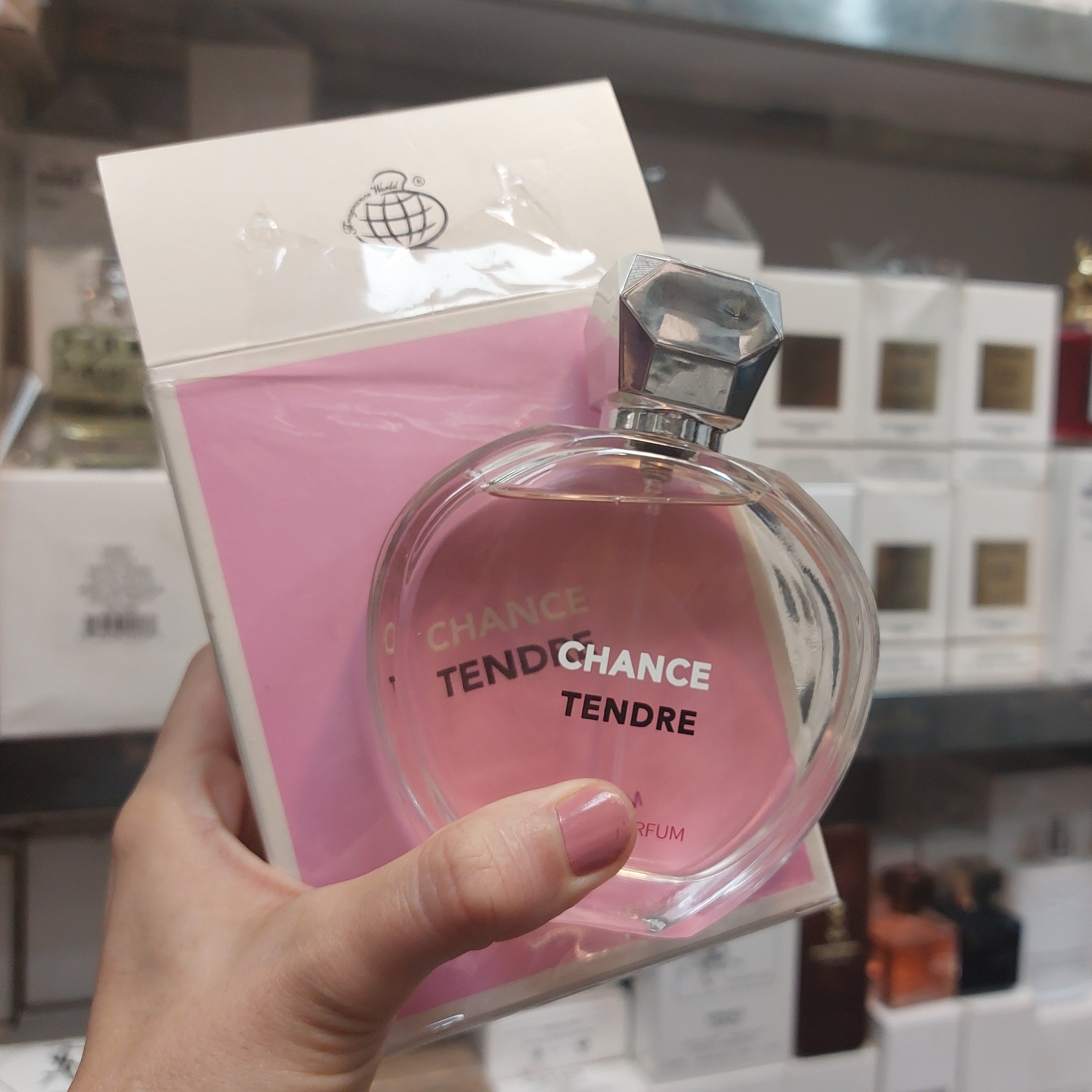 ادکلن شنل چنس تندر