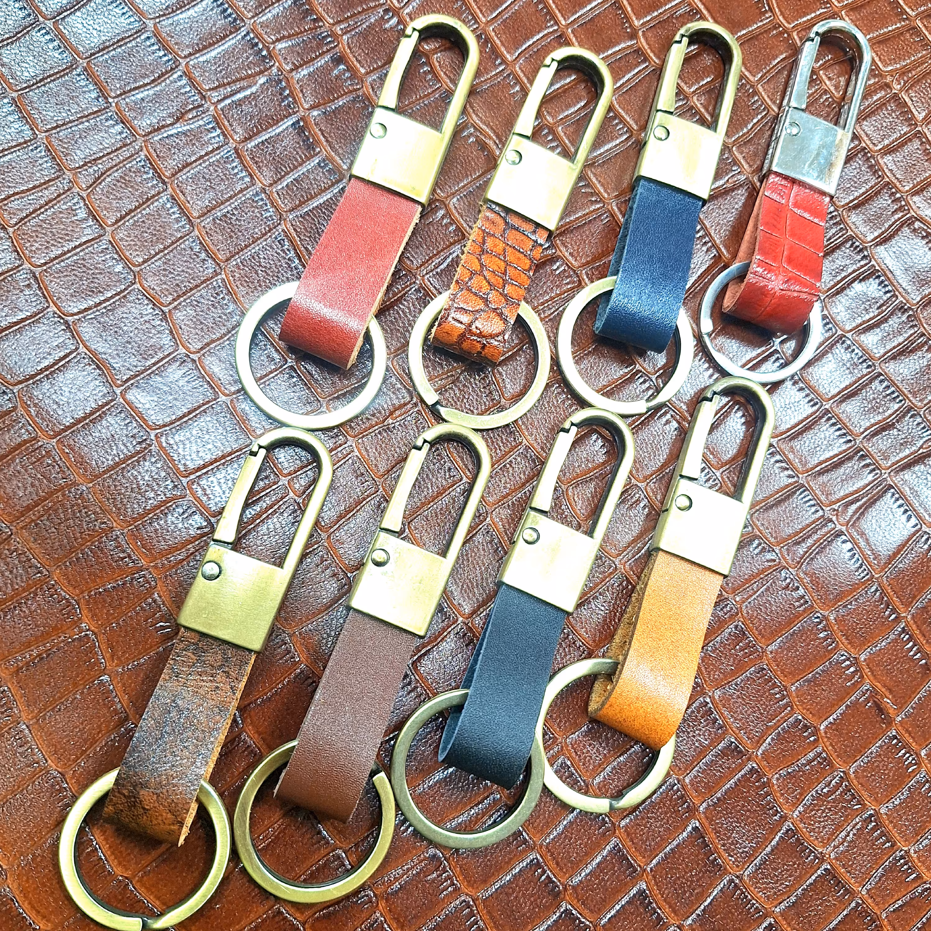 جا سوئیچی،سرسوئیچ،جاکلیدی چرم طبیعی گاوی با یراق درجه یک خارجی اعلا