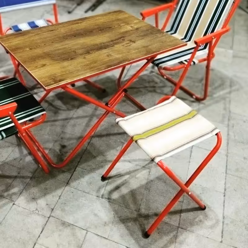 صندلی چهار پایه مسافرتی متوسط