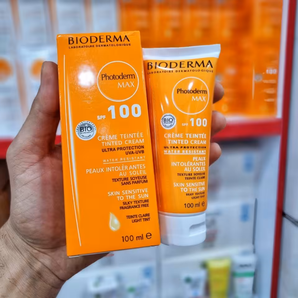 کرم ضدافتاب بی رنگ  spf100  حجم صد میل