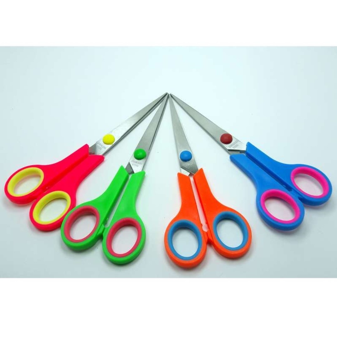 قیچی مدل ساده GH17Cent