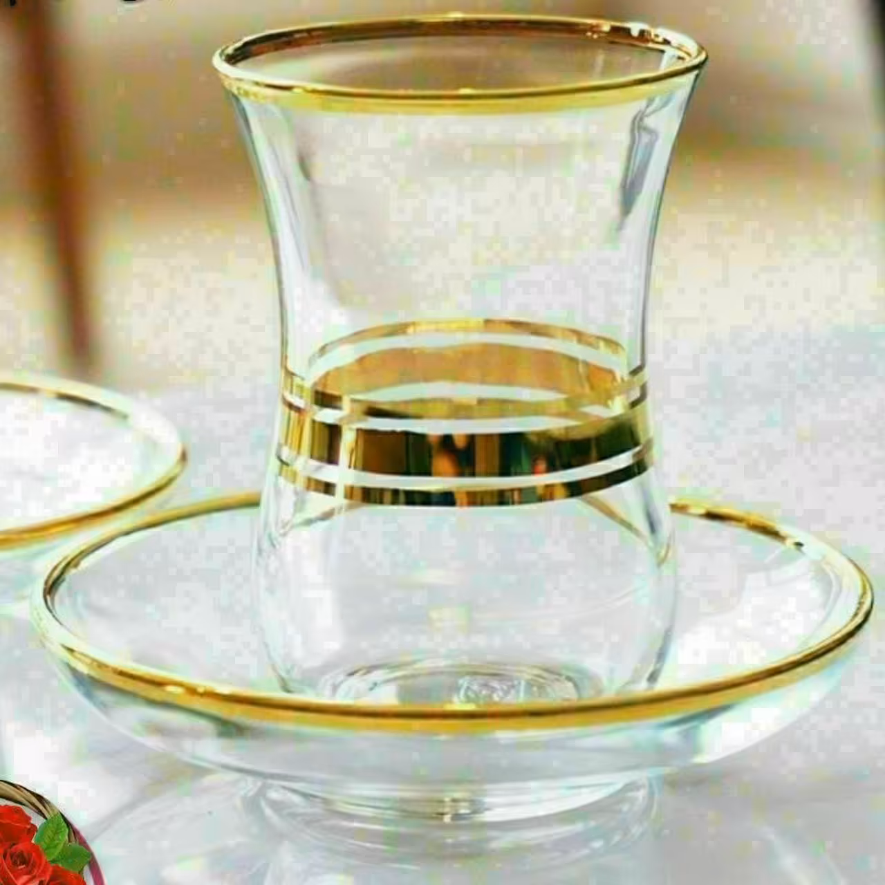 استکان نعلبکی 4 خط طلا کادو