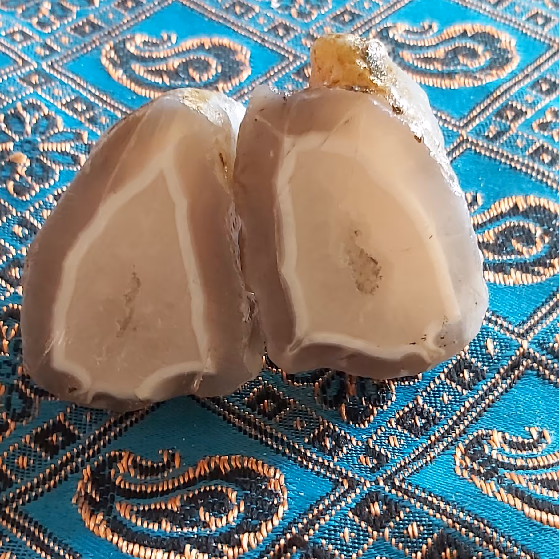 سنگ عقیق ژئود دار با حاشیه سلیمانی زیبا 