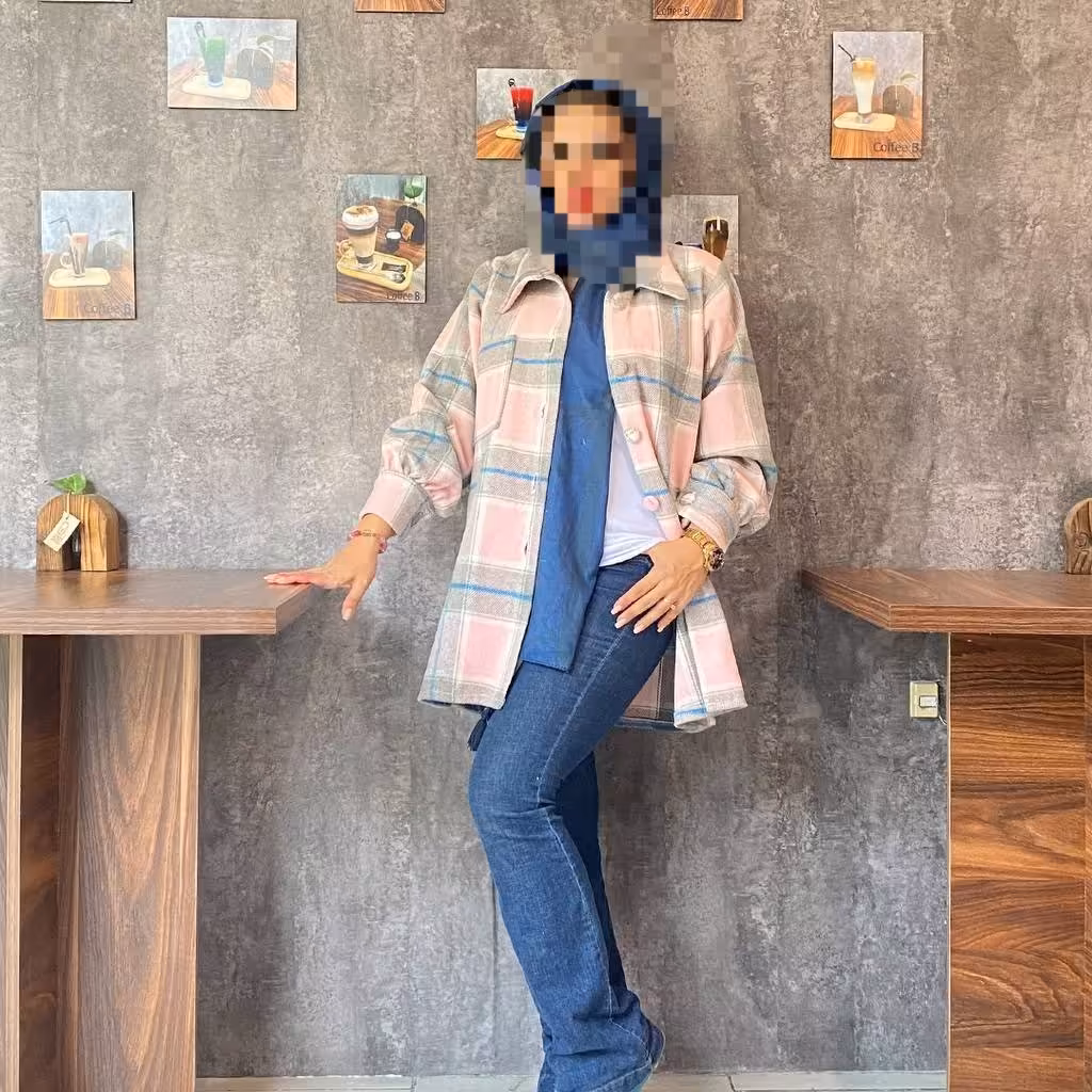 مانتو پالتو مزون دوز و سفارشی دوز
جنس صددر صد پشمی دکمه خور 

قابل سفارش تا سایز بینهایت و قد دلخواه 

