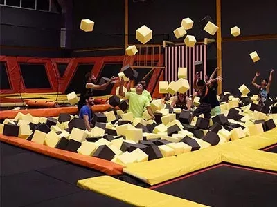 شادی و هیجان در مجموعه تفریحی تنگو شیراز مخصوص آخرهفته ها با تخفیف ویژه آفکادو