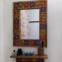 قاب آینه چوبی گره چینی به همراه طاقچه