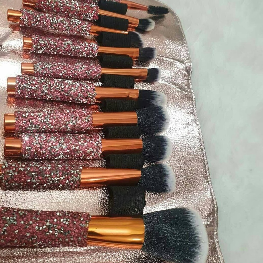 ست براش 10 تیکه دسته نگین دار با کیف جذاب