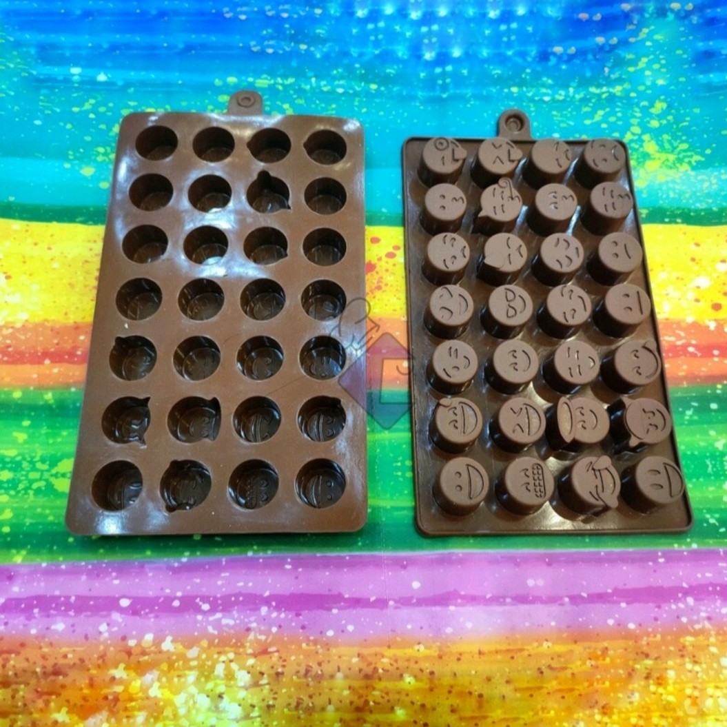 قالب سیلیکونی مخصوص ژله و شکلات خانگی و هنر رزین و صابون دستساز و ... طرح ایموجی 28 تایی