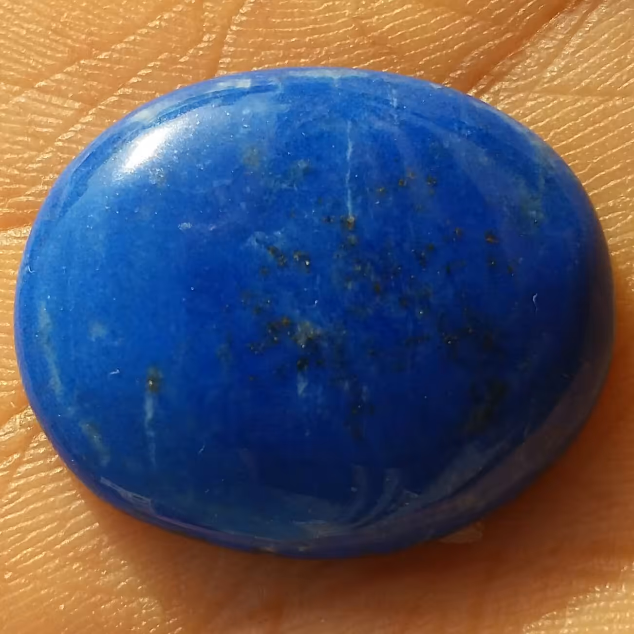 نگین لاجورد پیریت طلایی دار صد در 100 طبیعی شاهکار خلقت
تراش دامله بی نظیر
سایز مدالی درشت
بسیار زیبا خاااص