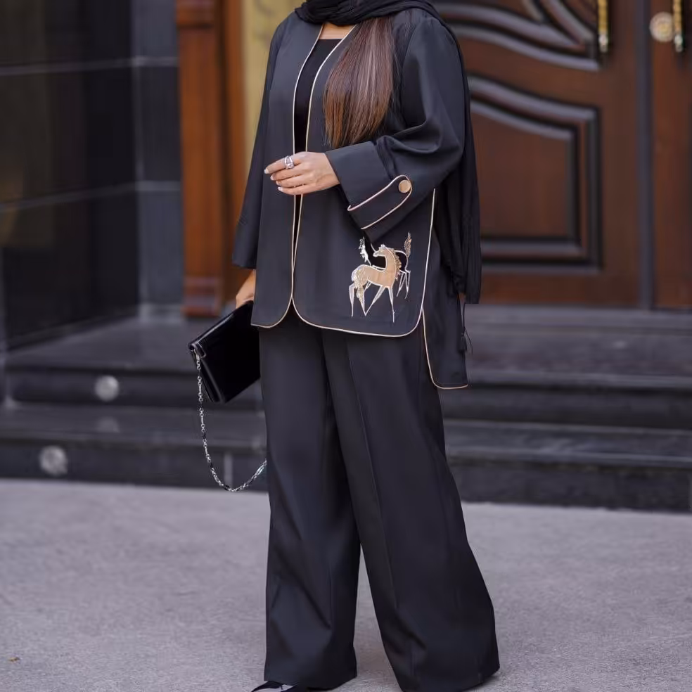 کت و شلوار  اسبی 