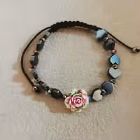 دستبند حدید با گل سرامیکی