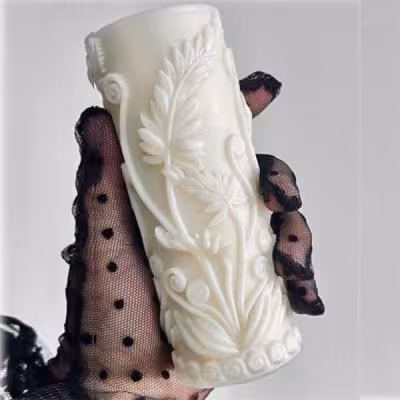 شمع طرح استوانه گلدار کد 1013