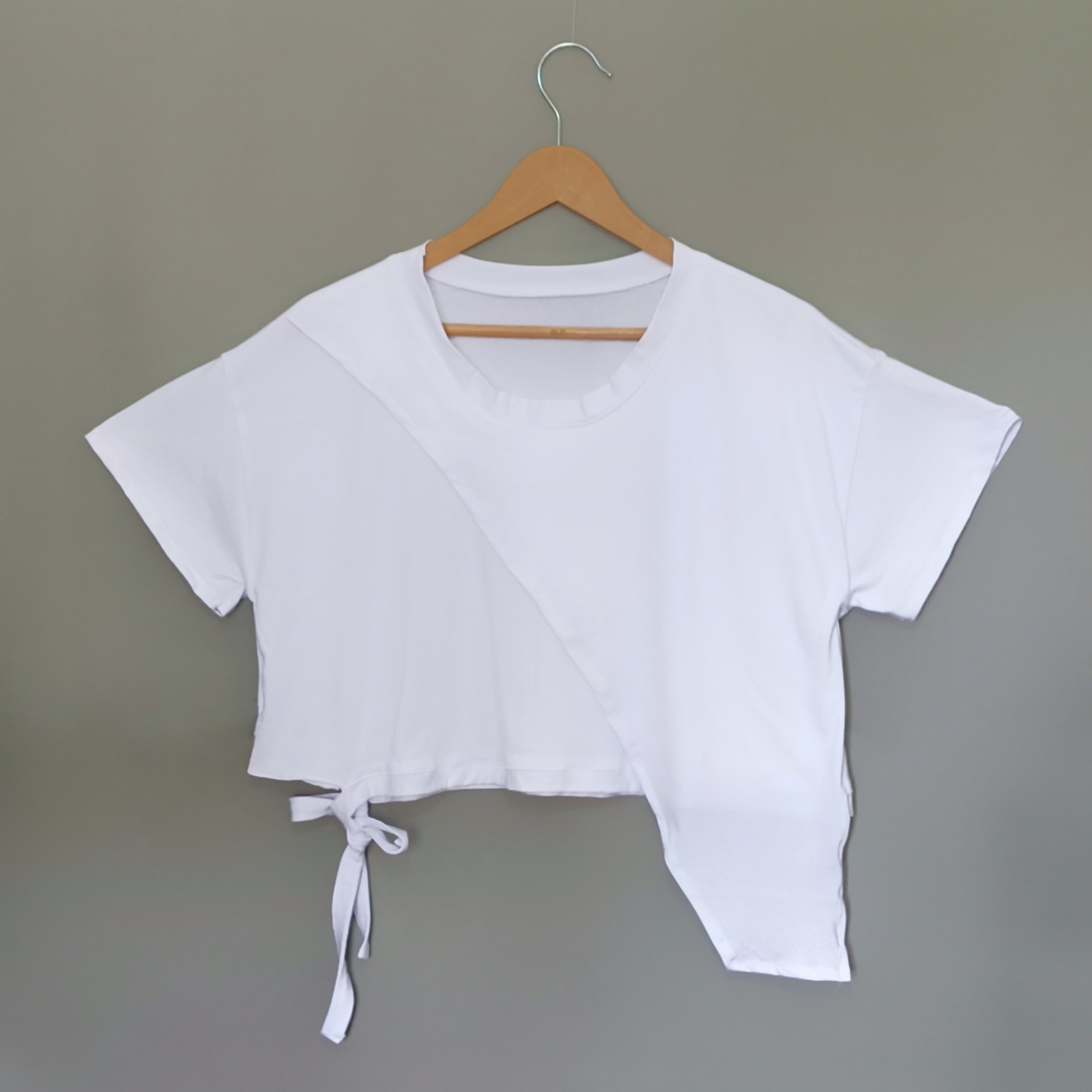تیشرت کراپ یقه گرد