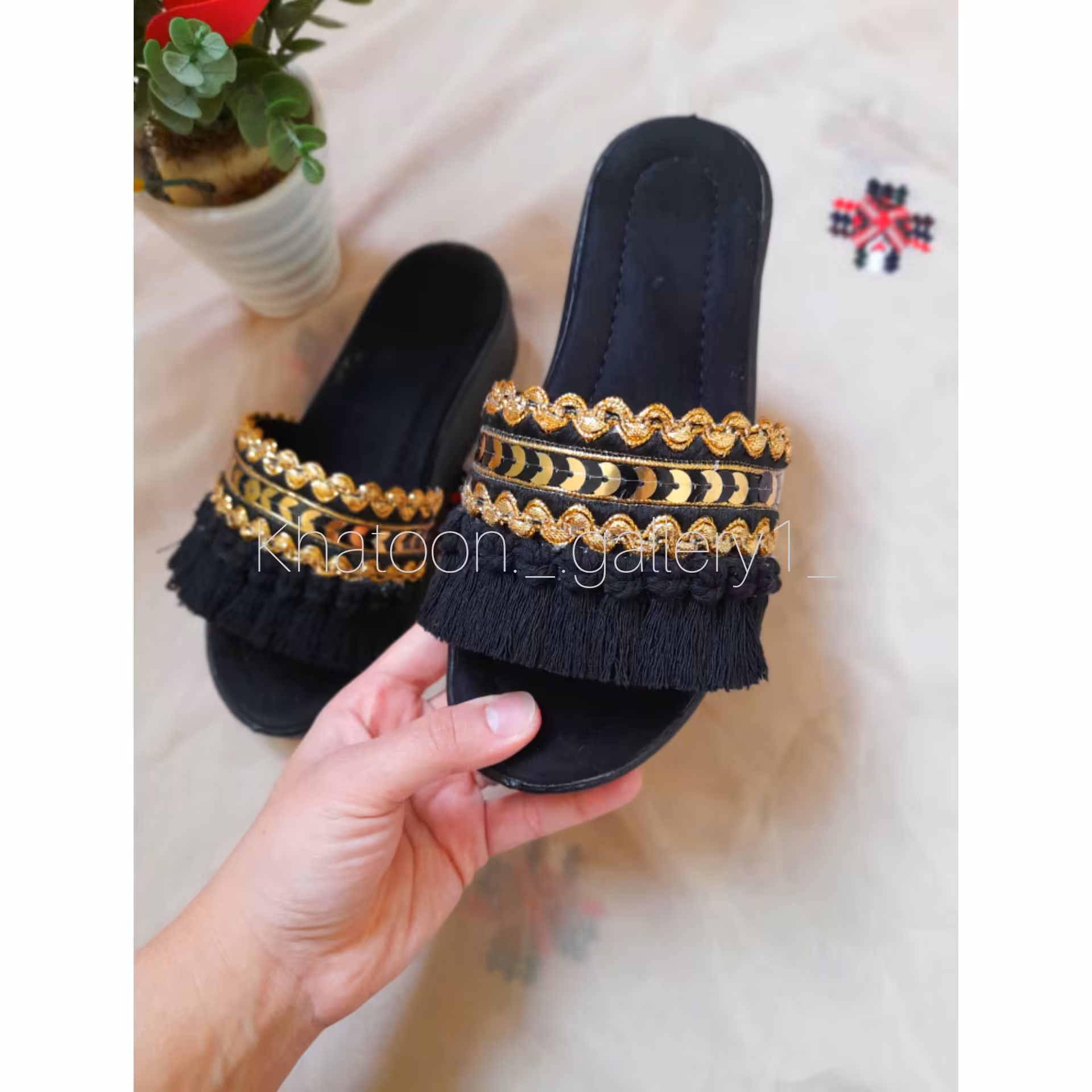 صندل سوزندوزی مشکی مکرومه