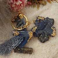 جاکلیدی رزینی سه تکه حرف Z طرح رنگ  و ورق طلا