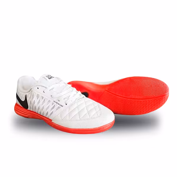 کفش فوتسال نایک لونارگتو 2024