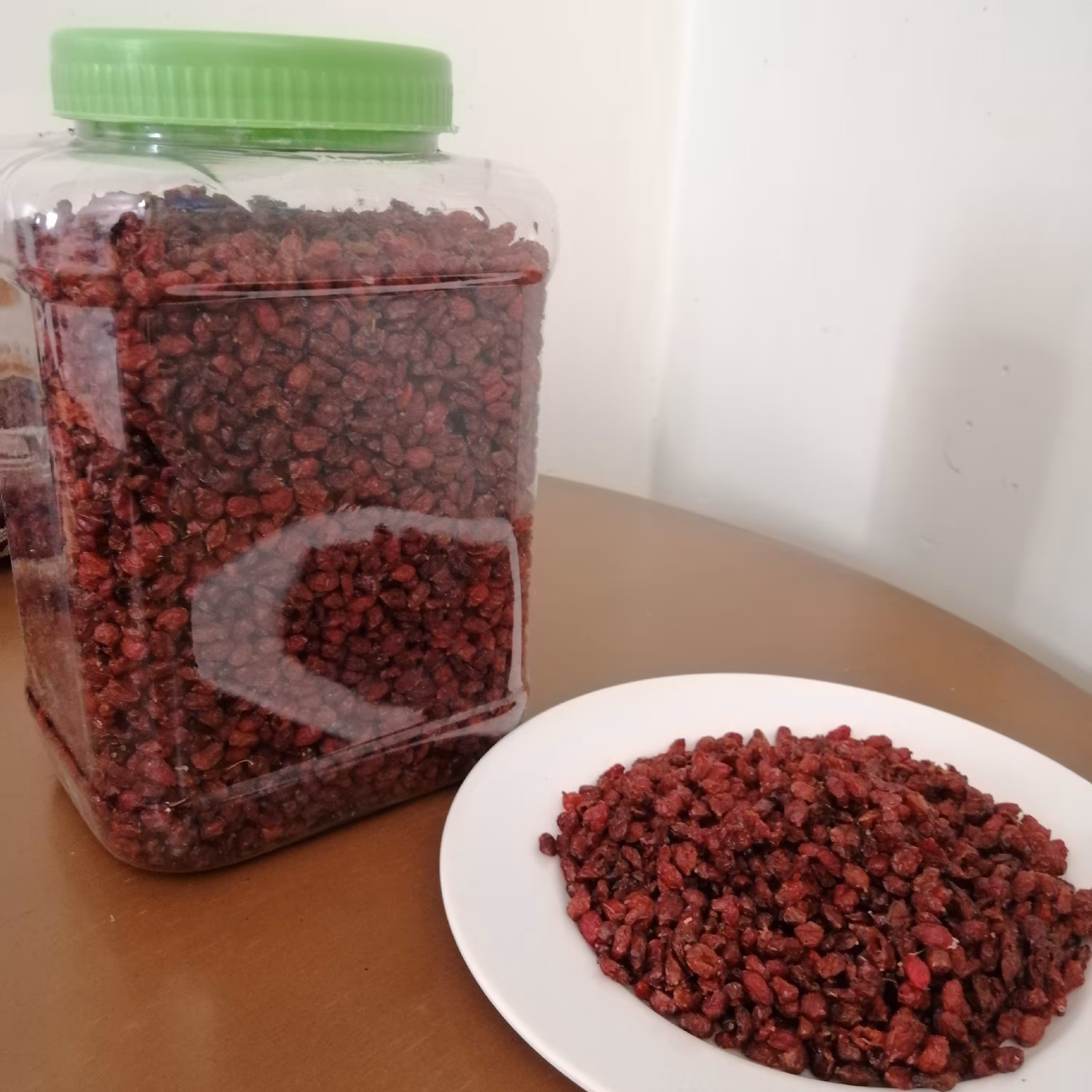 زرشک خشک نیم کیلویی با بسته بندی مخصوص