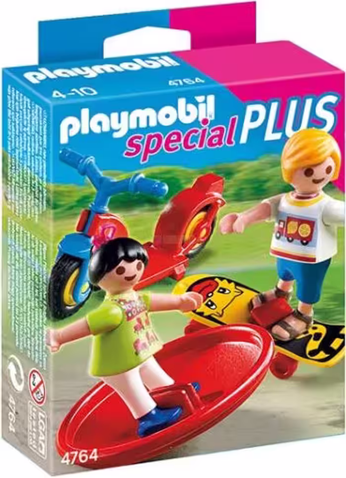 kids with toys2کد4764