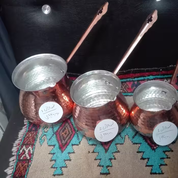 قهوه جوش دسته مسی  سایز یک  120گرم  سایز دو 160 گرم. سایز سه 180 گرم