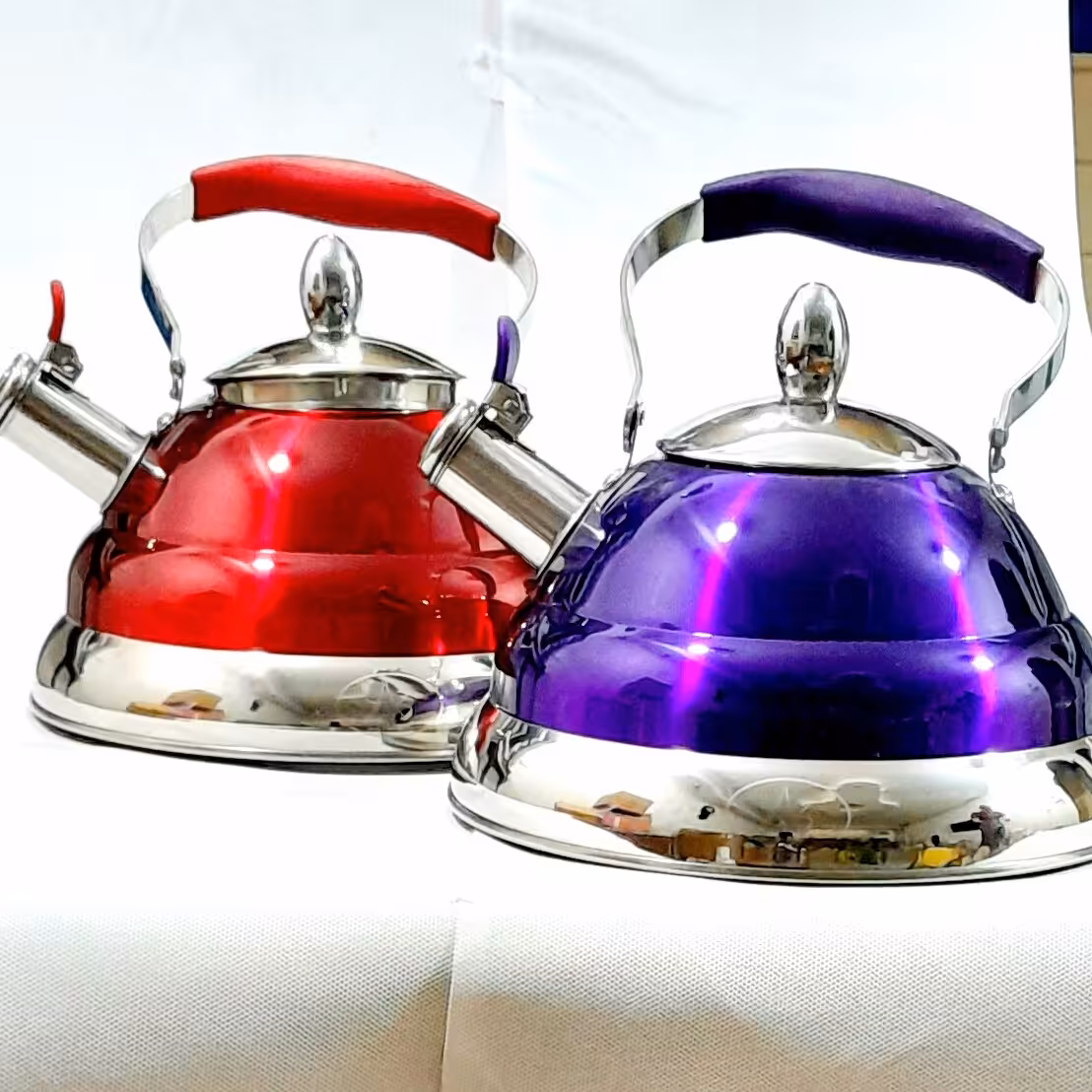 کتری سوت دار استیل درجه یک ممتاز سنگین بارنگ کوره ای مقاوم در برابر حرارت طرح الفین برگ 3.5 لیتری