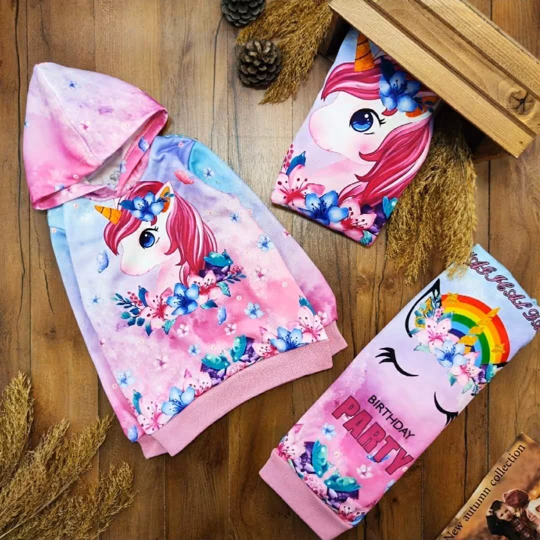 هودی تک شاخ     سایز 45-50     داخل کرکی گرم     مناسب پاییز و زمستان